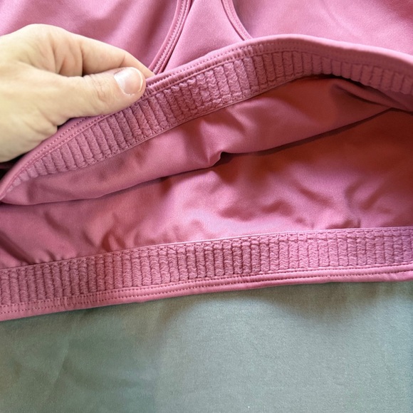 Nike Women's Swoosh Sports Bra - Picture 4 of 6